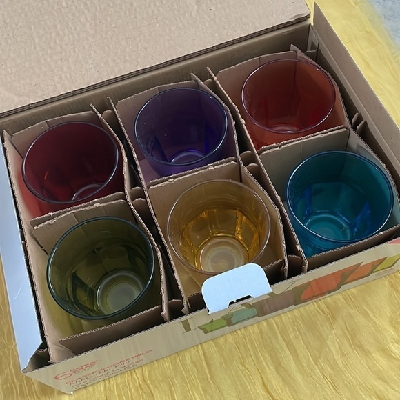 Brand New Colorful Drinking Glasses Set of 6 10.25 Oz Glass Cups Dishwasher Safe - Picture 9 of 16